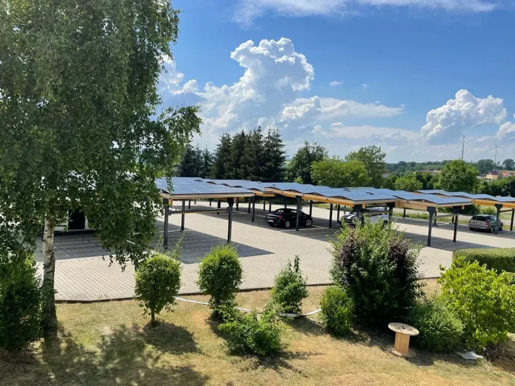 Atrium Hotel Amadeus, PV Parkplätze-Solar Parkplatz, Solarparkplatz, Sopago, Nutzungsmöglichkeiten, image4