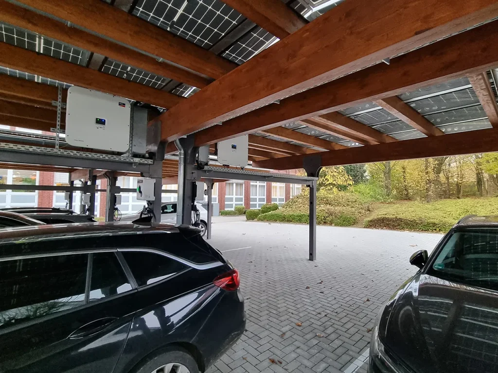 Solarcarports für Unternehmen 14 VRBank-Dransfeld-PV Parkplätze-Sopago-Energiewende-image-7