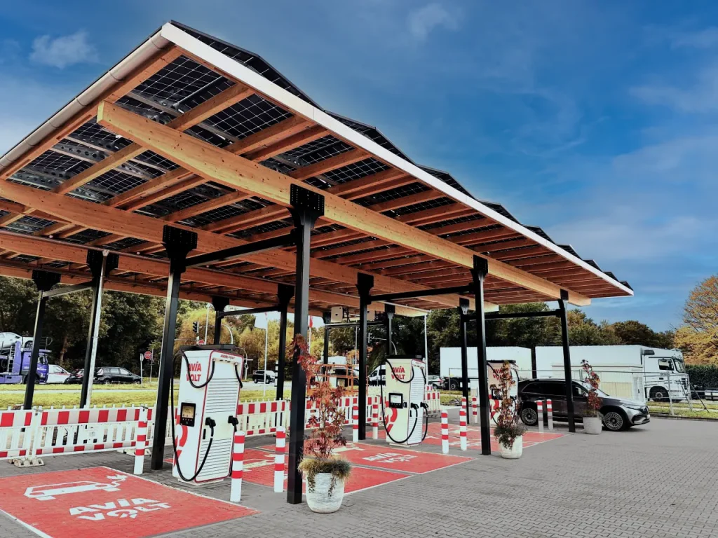 5_AVIA_Oldenburg_Solarparking_SOPAGO