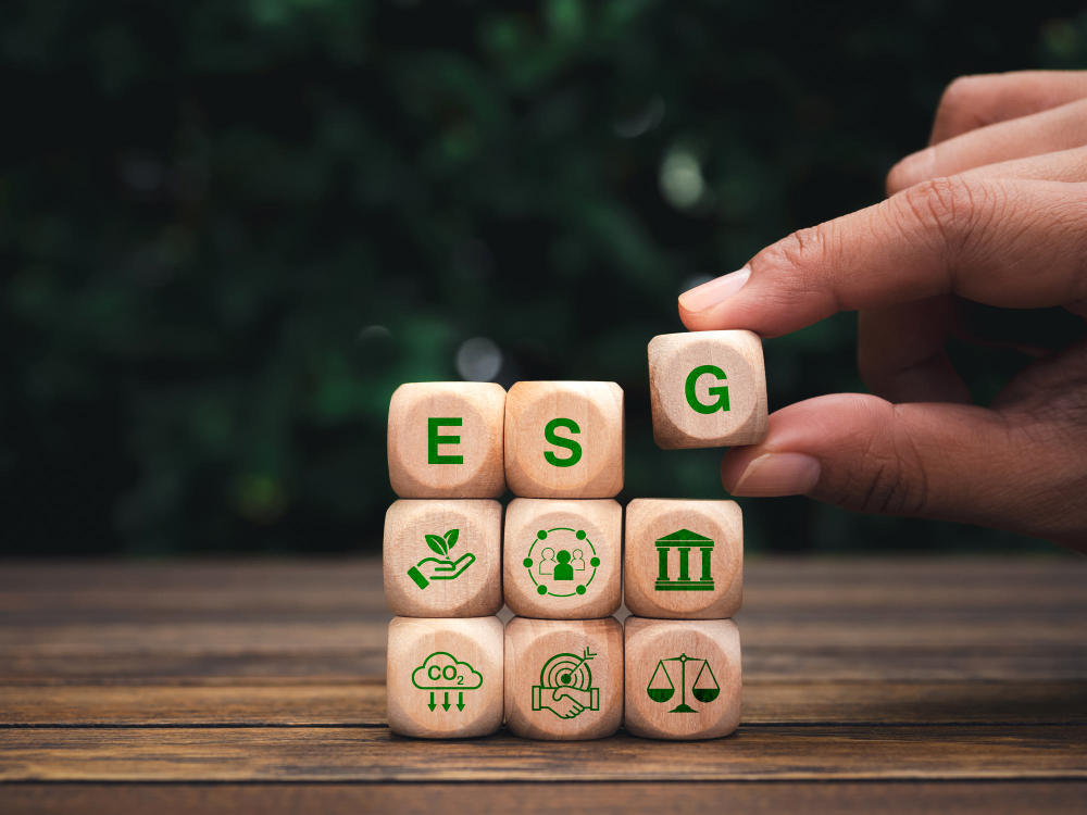 ESG-Kriterien Mittelstand 5 ESG Kriterien Mittelstand verbessern mit SOPAGO