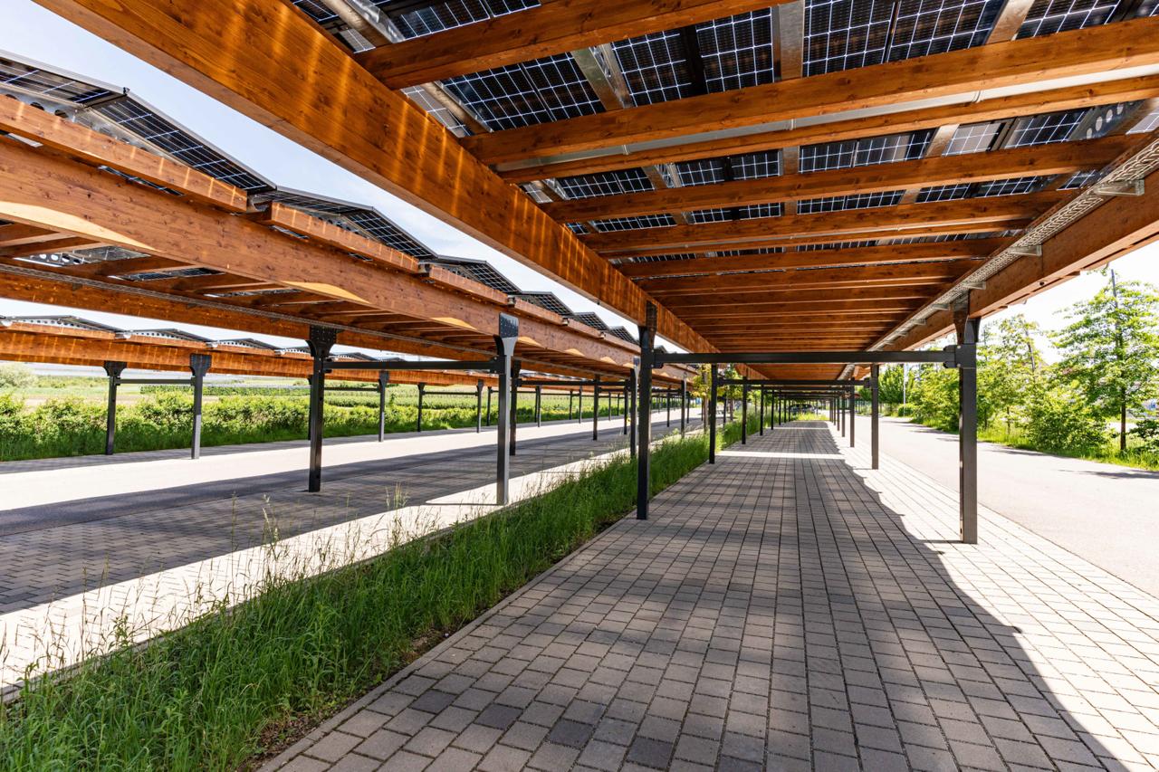 Solar Tankstellenüberdachung 5 Parkplatzüberdachung Photovoltaik